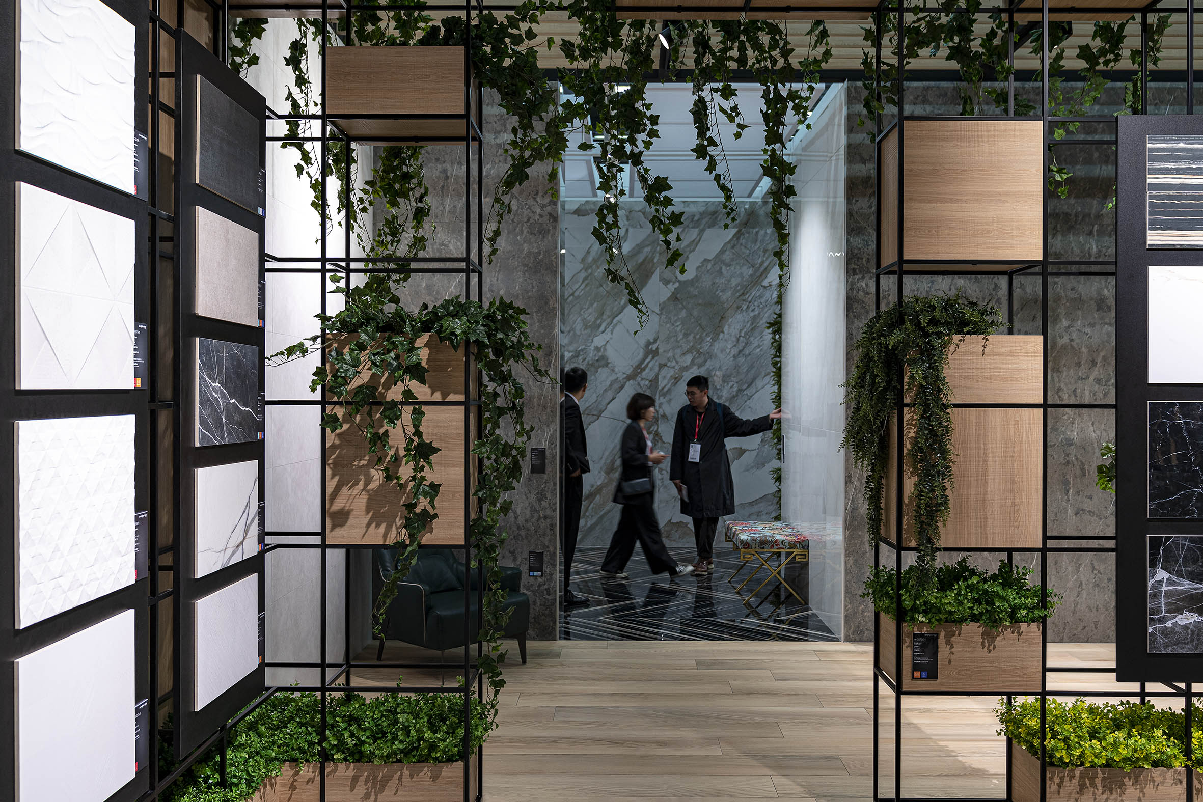 techo vegetal con plantas artificiales